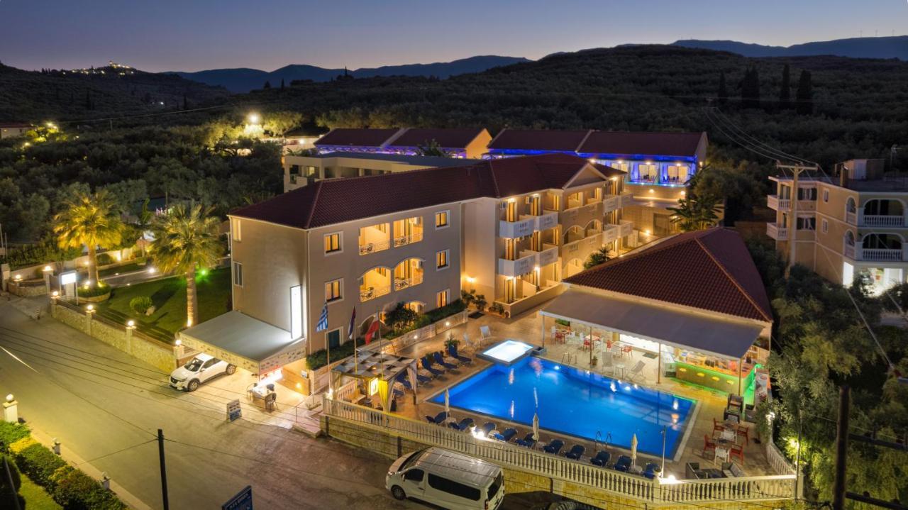 Kozanos Suites With Private Pool Amoudi Exterior photo