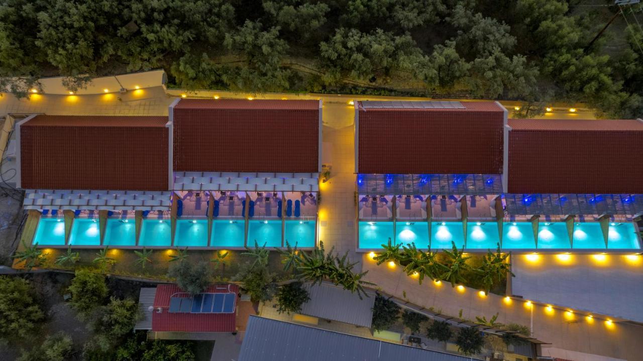 Kozanos Suites With Private Pool Amoudi Exterior photo